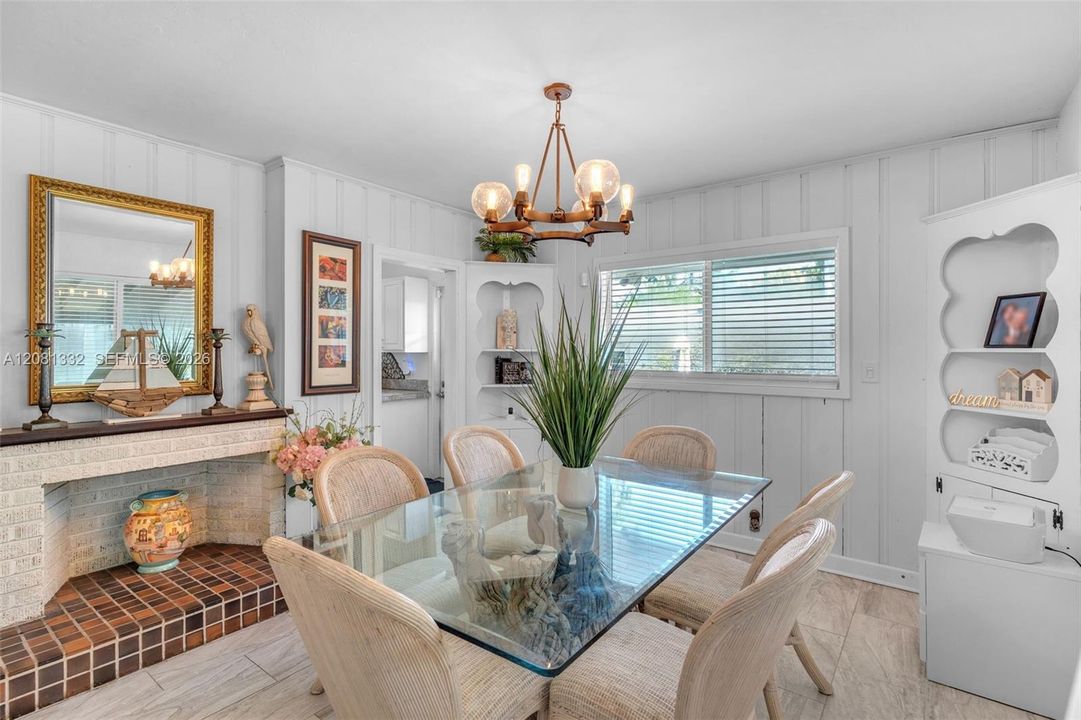 For Sale: $737,000 (3 beds, 3 baths, 2380 Square Feet)