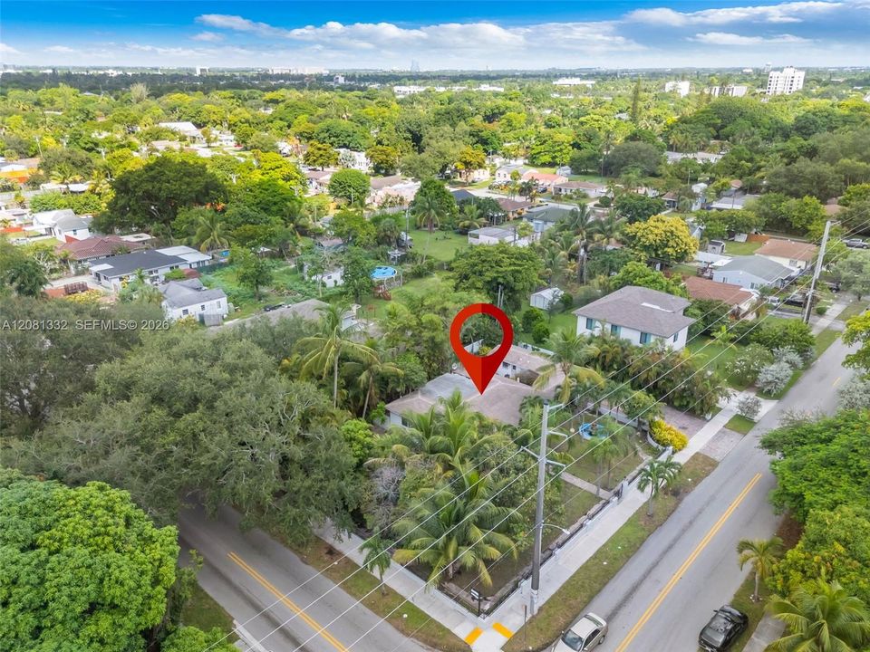 For Sale: $737,000 (3 beds, 3 baths, 2380 Square Feet)