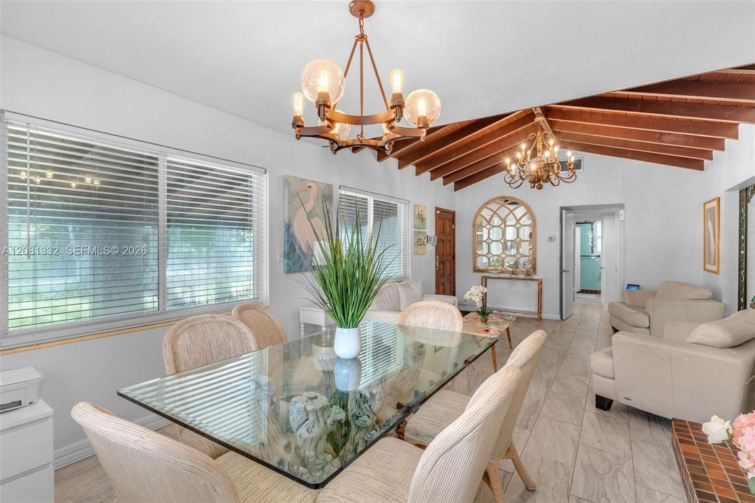 For Sale: $737,000 (3 beds, 3 baths, 2380 Square Feet)