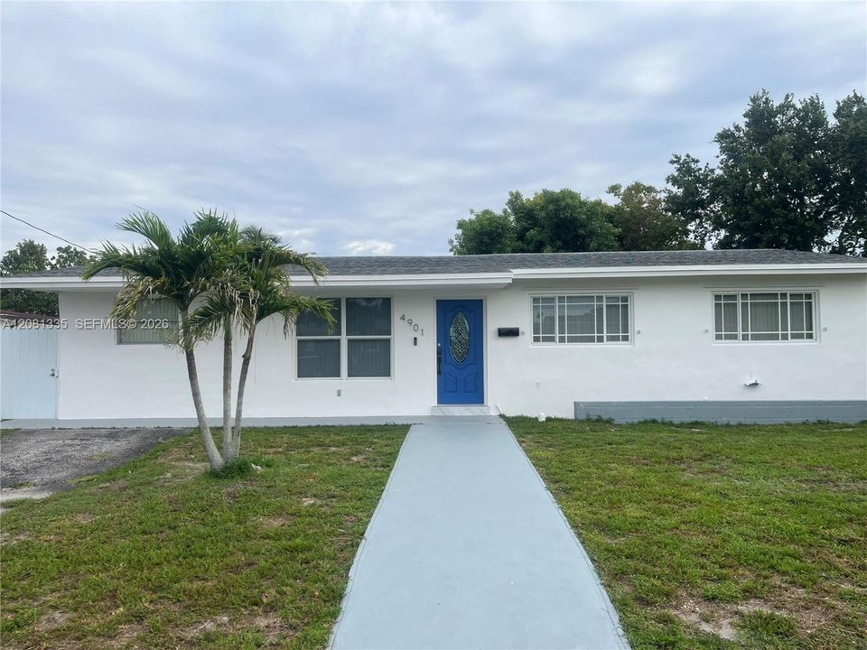 En Venta: $675,000 (4 camas, 2 baños, 1395 Pies cuadrados)