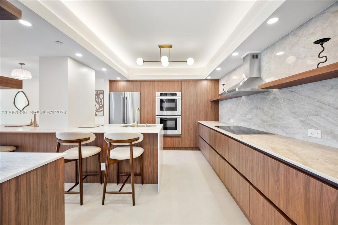 For Rent: $5,800 (2 beds, 2 baths, 1677 Square Feet)