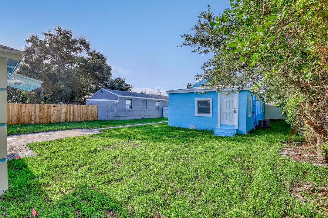 180 W 15th (24)