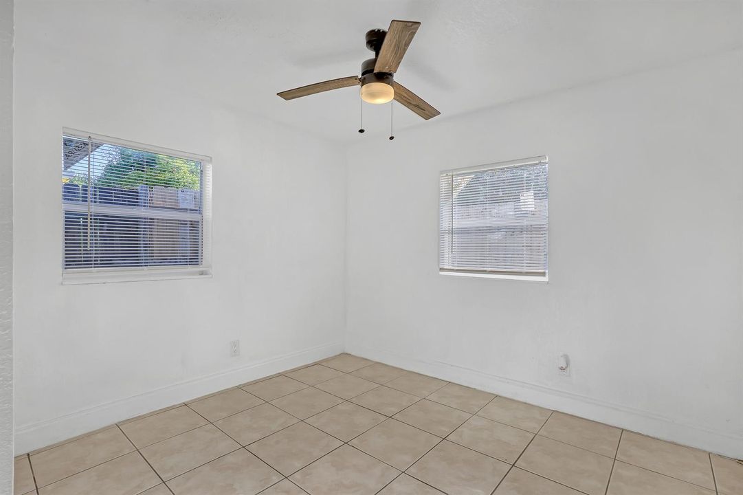 180 W 15th (34)