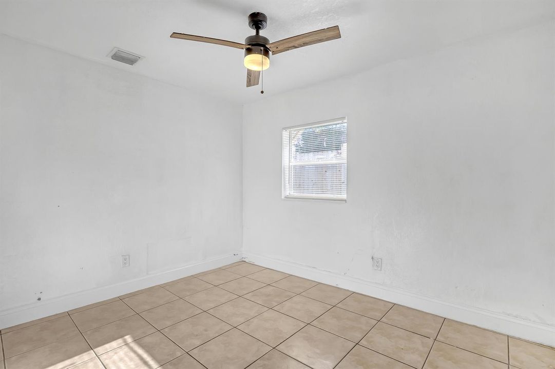 180 W 15th (37)