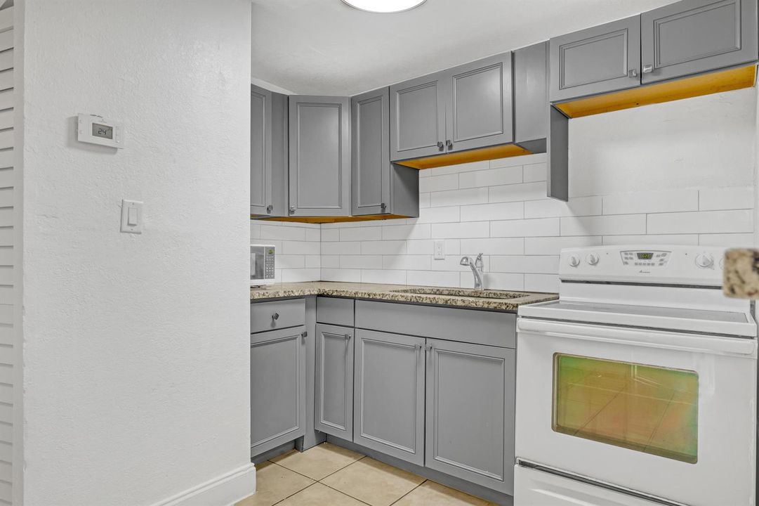 180 W 15th (31)