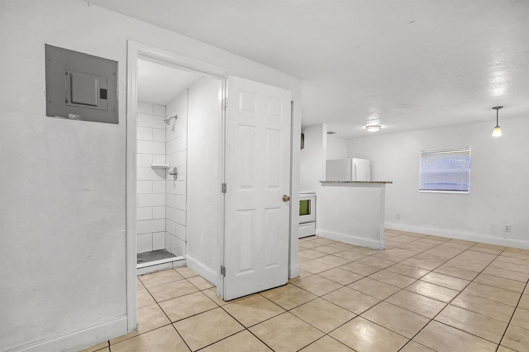 180 W 15th (29)
