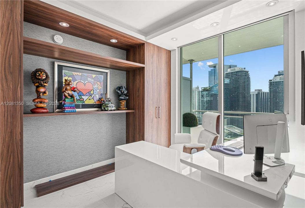 En Venta: $1,695,000 (3 camas, 3 baños, 2356 Pies cuadrados)