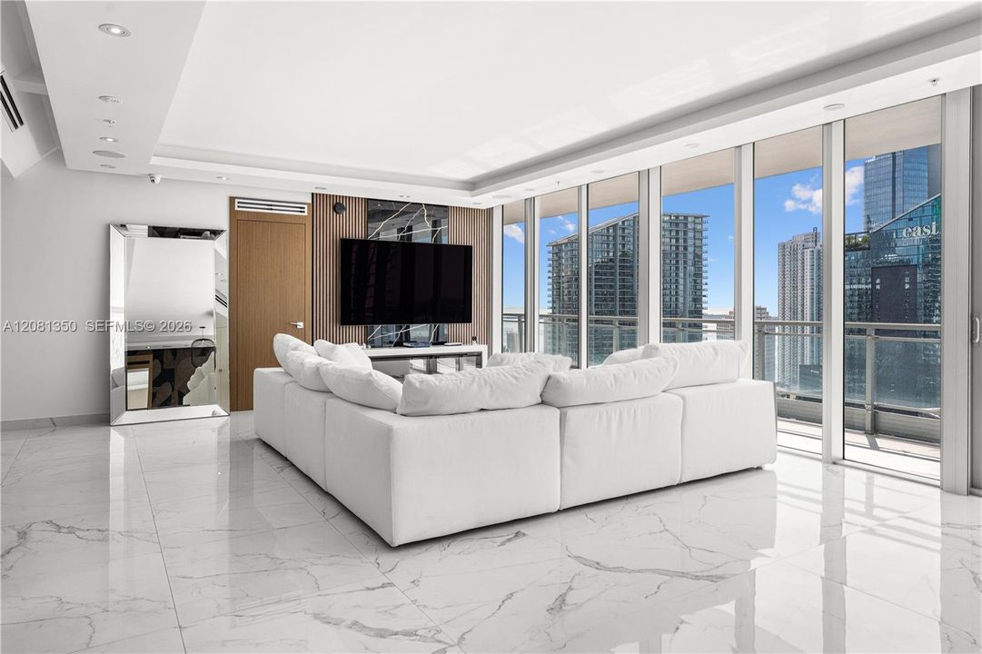 En Venta: $1,695,000 (3 camas, 3 baños, 2356 Pies cuadrados)
