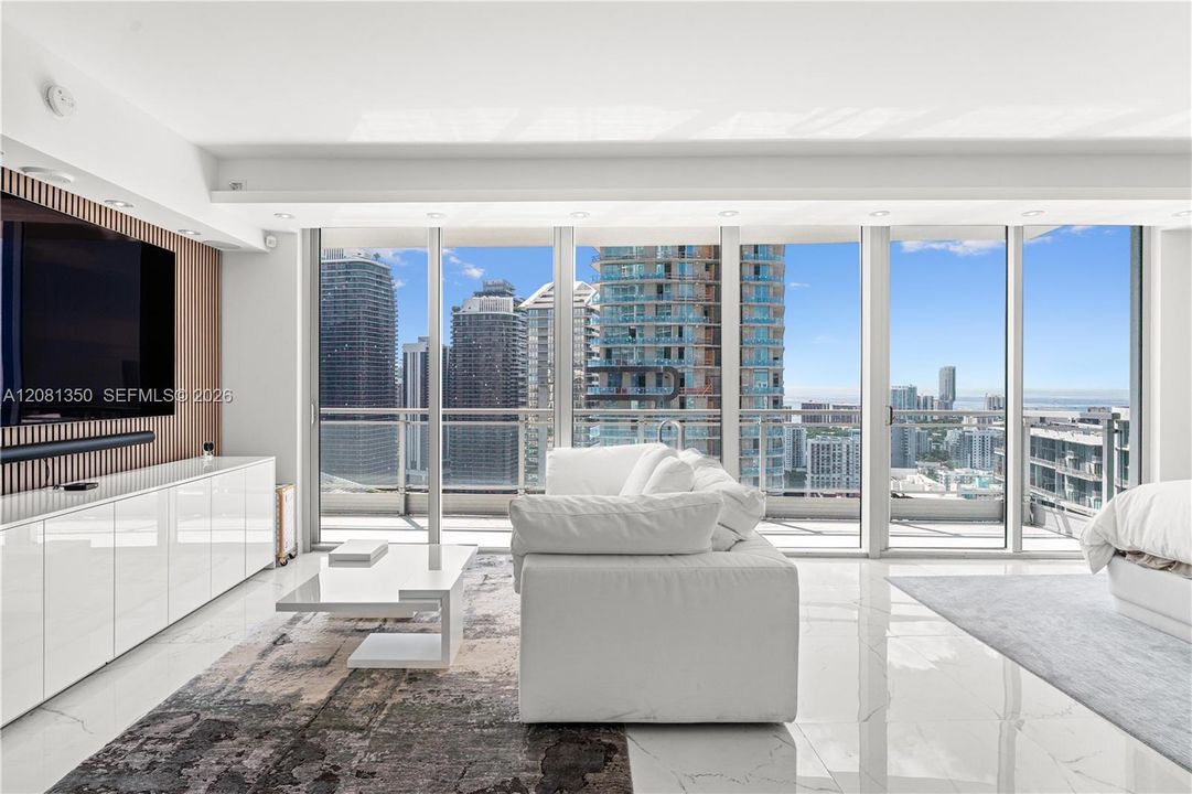En Venta: $1,695,000 (3 camas, 3 baños, 2356 Pies cuadrados)