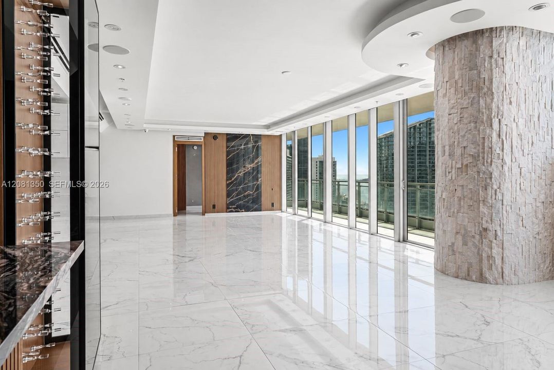 En Venta: $1,695,000 (3 camas, 3 baños, 2356 Pies cuadrados)