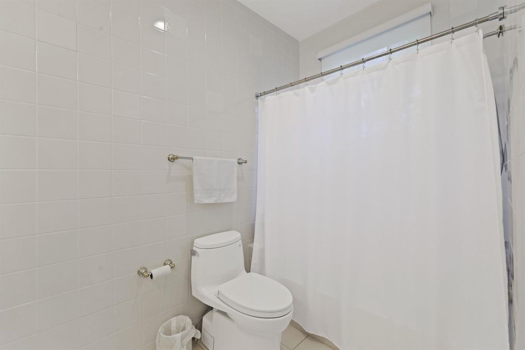 1019 Grand Court - 83.jpg-FULL