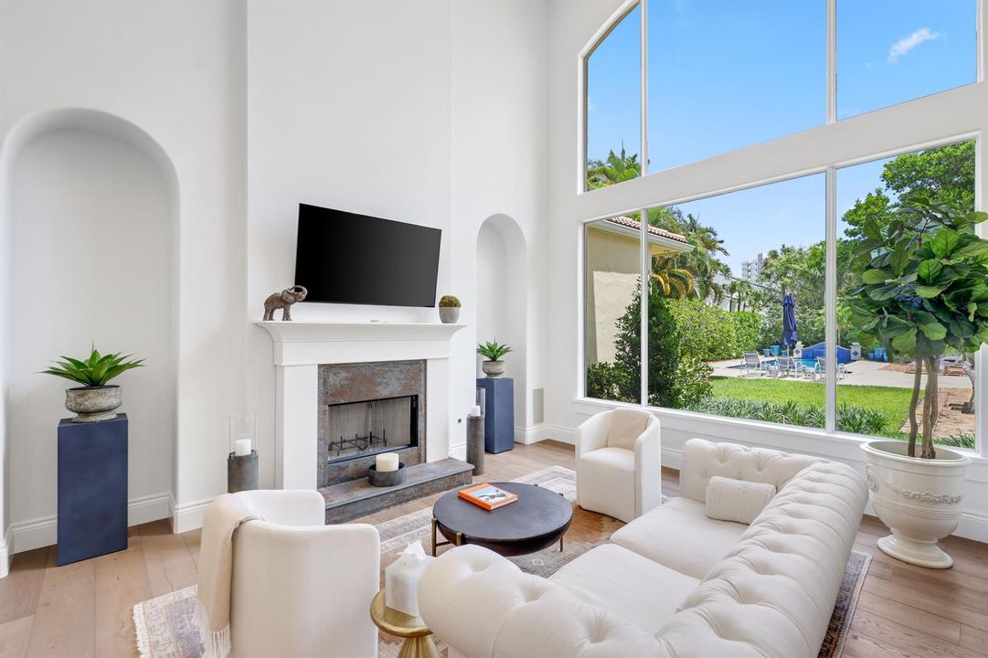 1019 Grand Court - 9.jpg-FULL