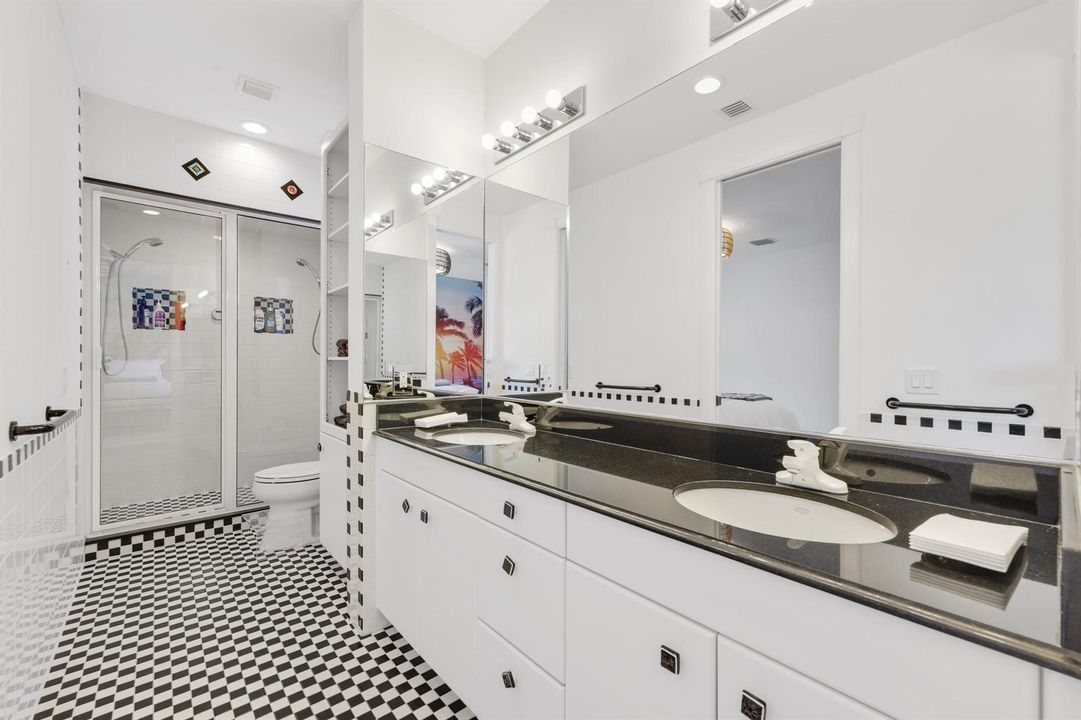 1019 Grand Court - 87.jpg-FULL