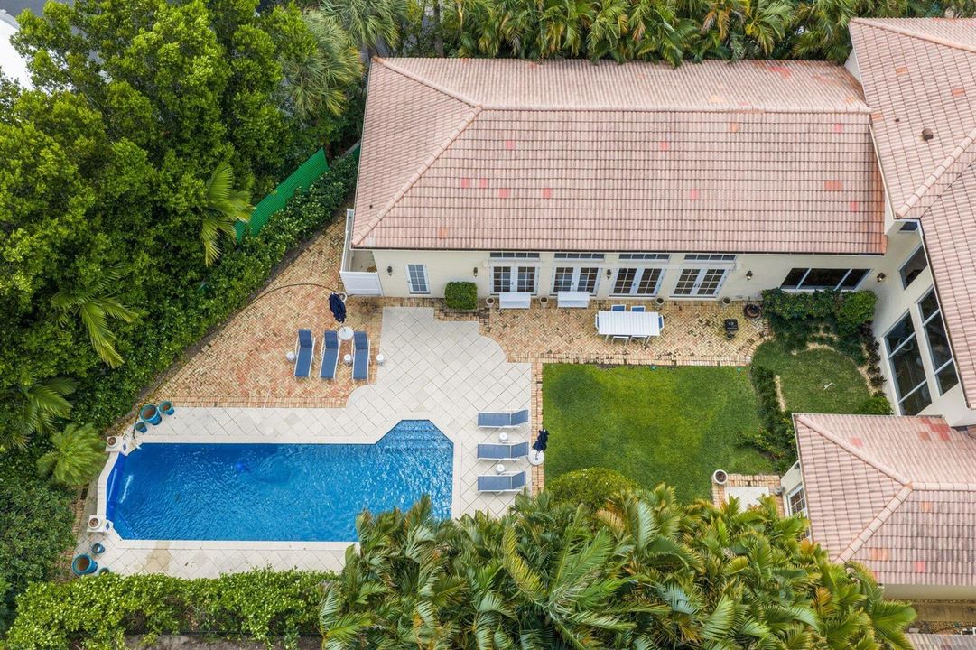 1019 Grand Court - 109-SMALL