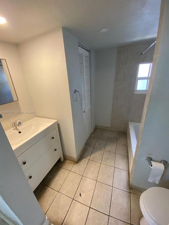 En Venta: $1,200,000 (0 camas, 0 baños, 1970 Pies cuadrados)