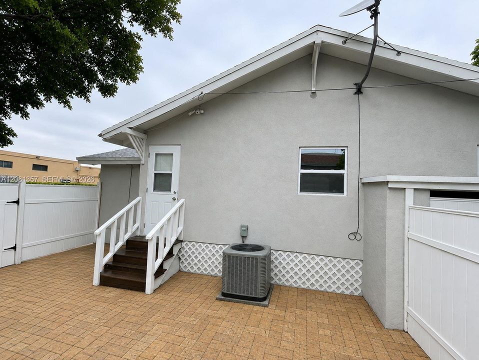 En Venta: $1,200,000 (0 camas, 0 baños, 1970 Pies cuadrados)