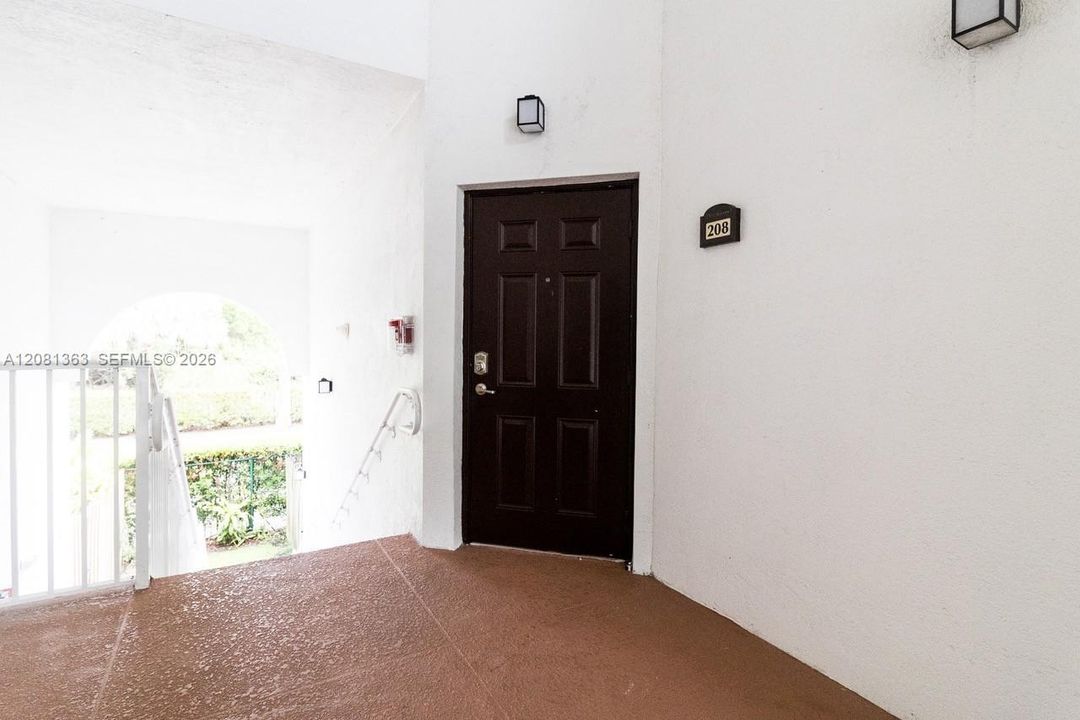 For Rent: $2,650 (2 beds, 2 baths, 1205 Square Feet)