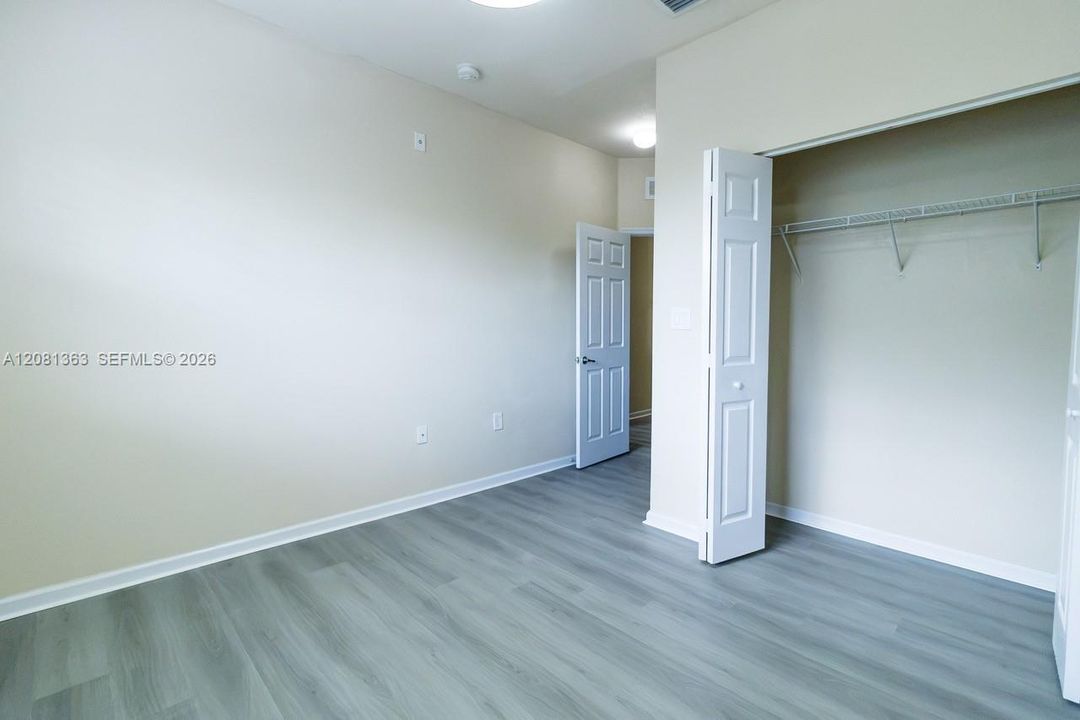 For Rent: $2,650 (2 beds, 2 baths, 1205 Square Feet)
