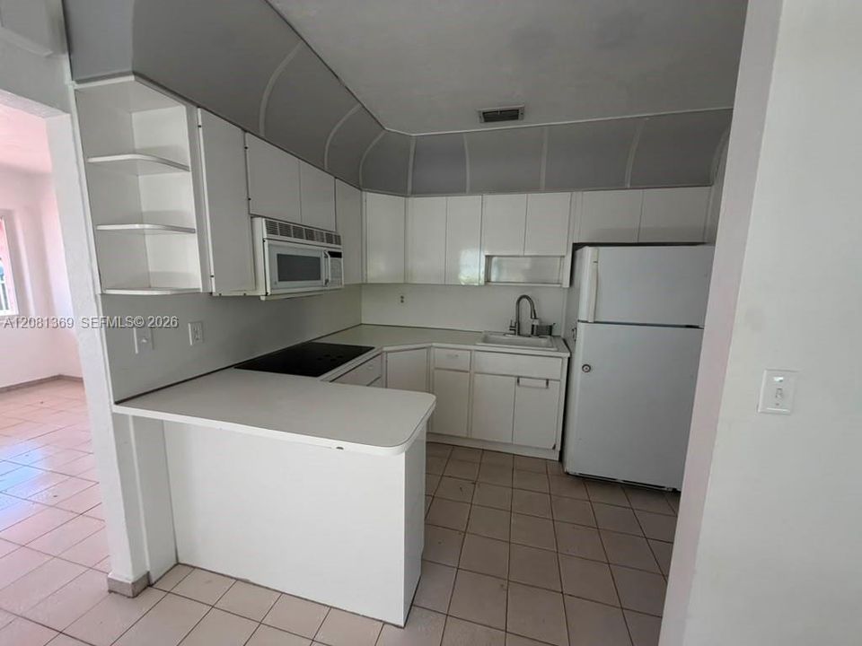 For Rent: $3,300 (3 beds, 2 baths, 1302 Square Feet)