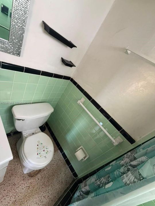 For Rent: $3,300 (3 beds, 2 baths, 1302 Square Feet)