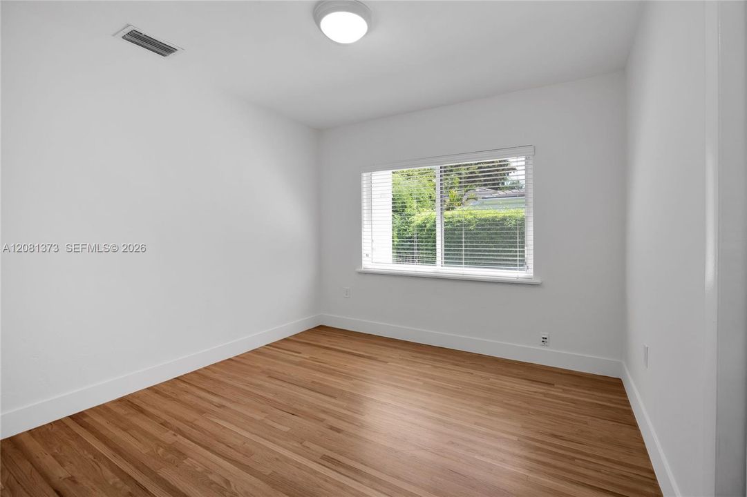 В аренду: $6,000 (3 спален, 2 ванн, 1641 Квадратных фут)