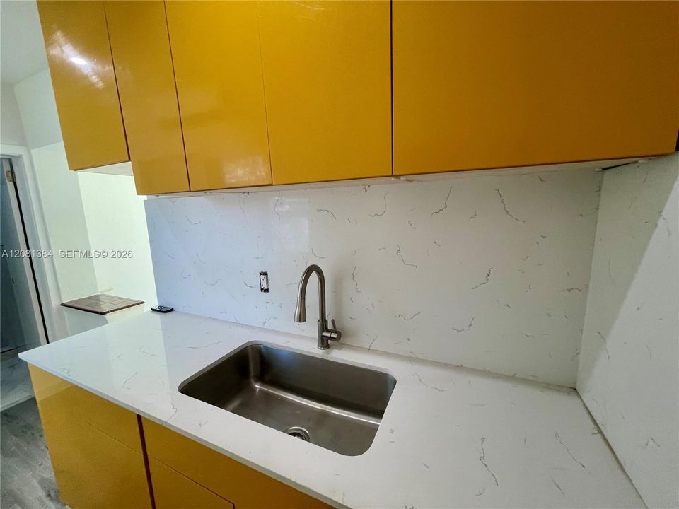 En Venta: $999,000 (0 camas, 0 baños, 1912 Pies cuadrados)