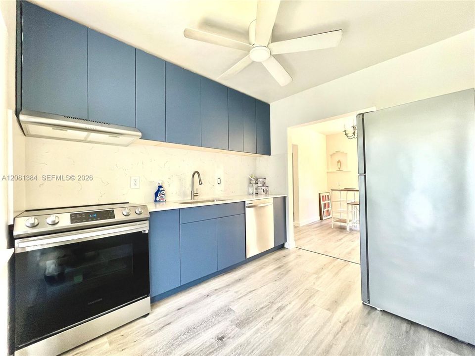 En Venta: $999,000 (0 camas, 0 baños, 1912 Pies cuadrados)