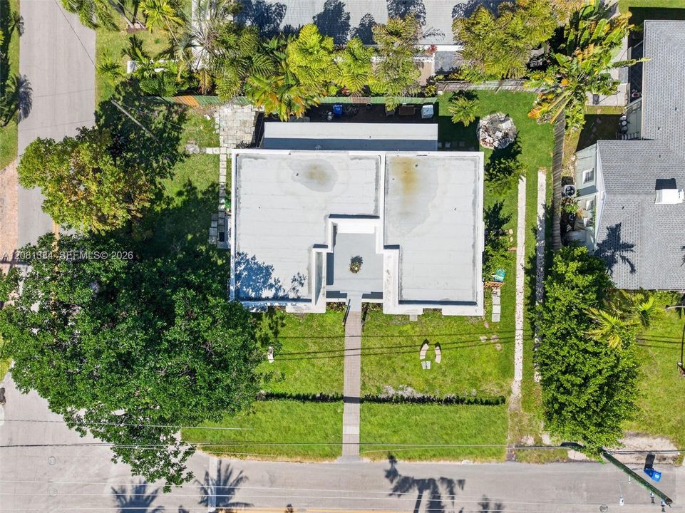 En Venta: $999,000 (0 camas, 0 baños, 1912 Pies cuadrados)