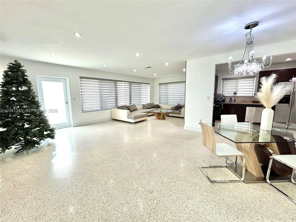 В аренду: $3,600 (3 спален, 2 ванн, 1482 Квадратных фут)