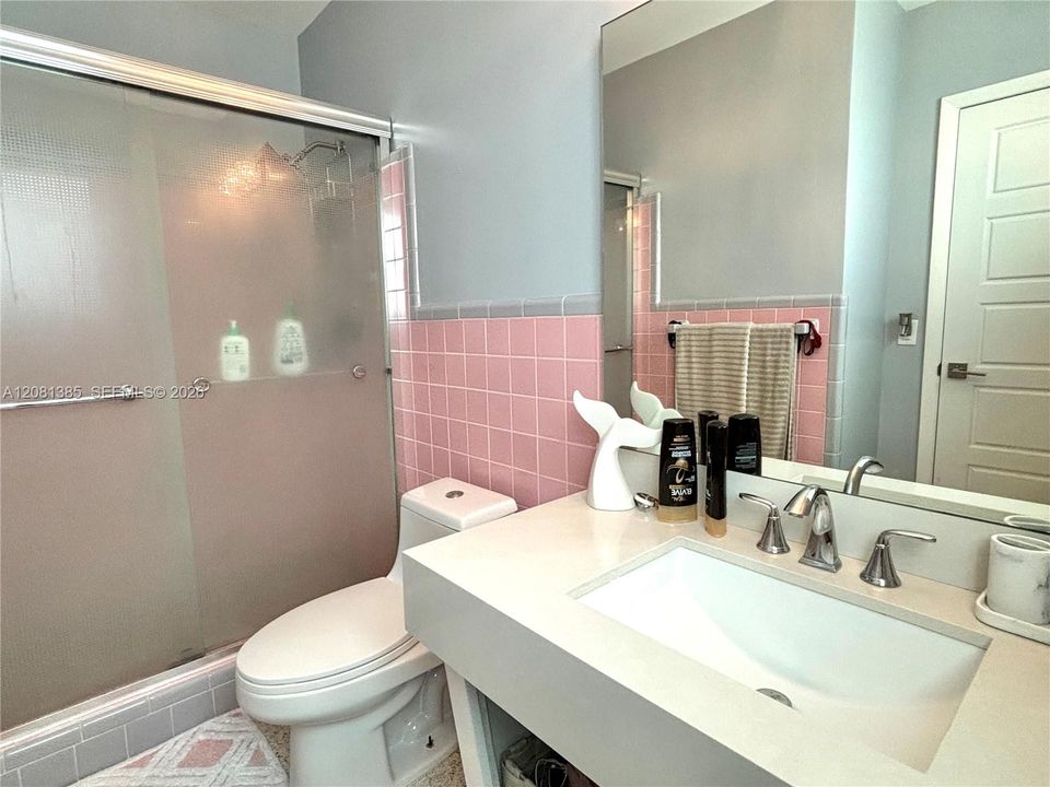 В аренду: $3,600 (3 спален, 2 ванн, 1482 Квадратных фут)
