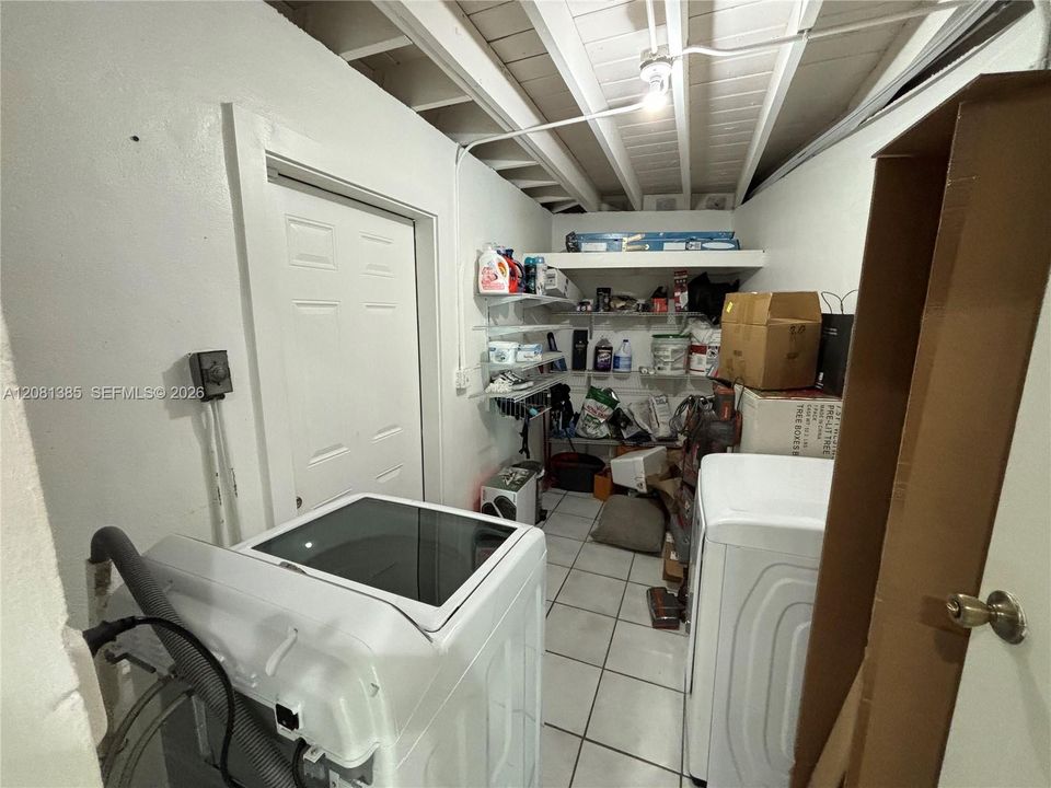 В аренду: $3,600 (3 спален, 2 ванн, 1482 Квадратных фут)