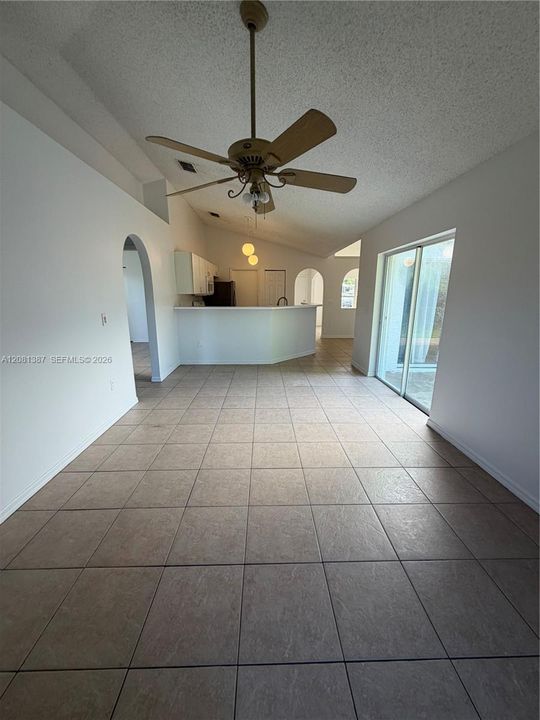 For Rent: $2,500 (3 beds, 2 baths, 0 Square Feet)