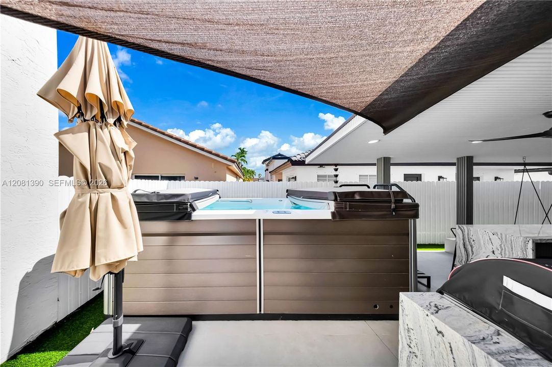For Sale: $730,000 (3 beds, 2 baths, 1821 Square Feet)
