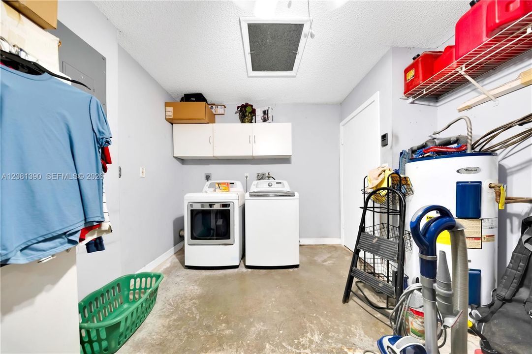 For Sale: $730,000 (3 beds, 2 baths, 1821 Square Feet)