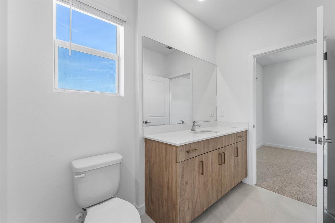 028-157LakesideLandingCourt-RoyalPalmBea