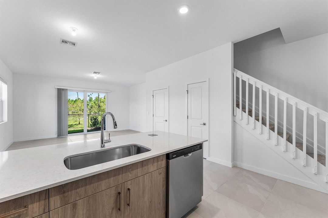 012-157LakesideLandingCourt-RoyalPalmBea