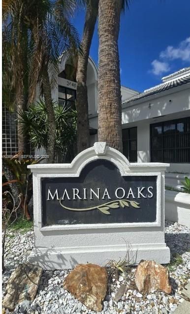 For Rent: $2,100 (2 beds, 2 baths, 858 Square Feet)