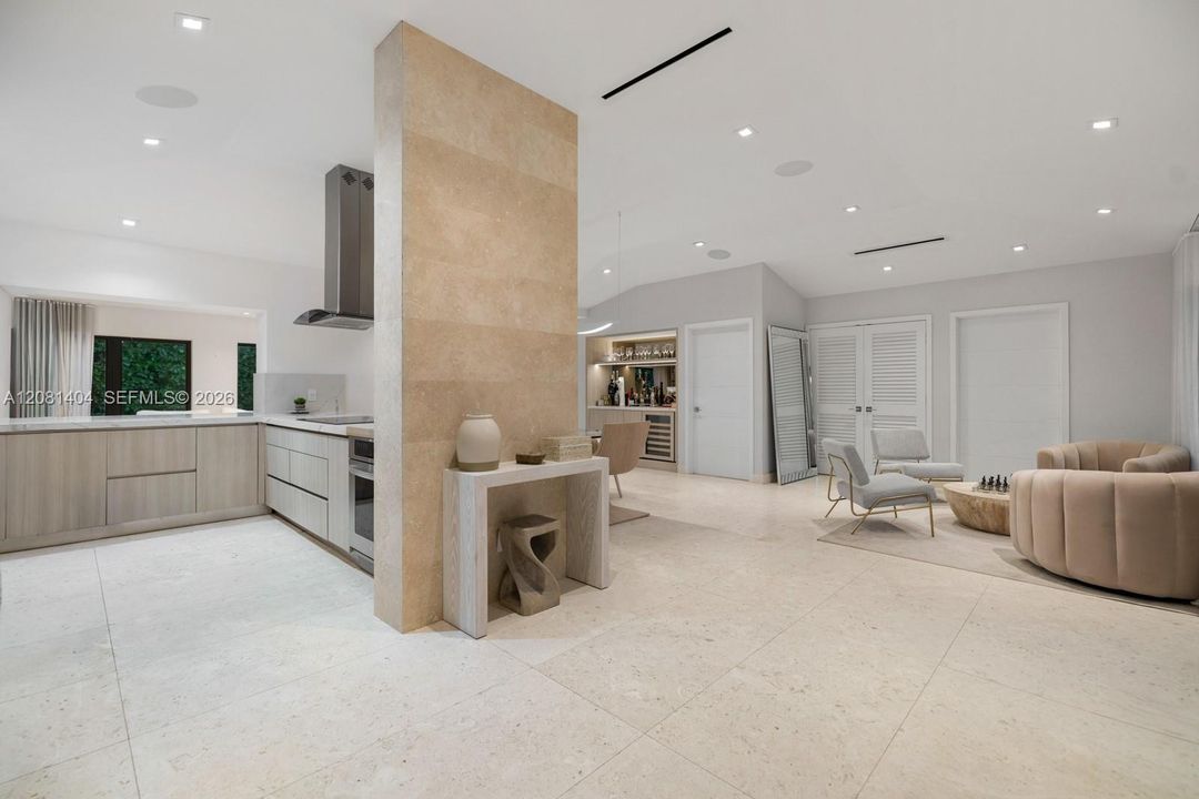 For Sale: $2,575,000 (3 beds, 3 baths, 2146 Square Feet)