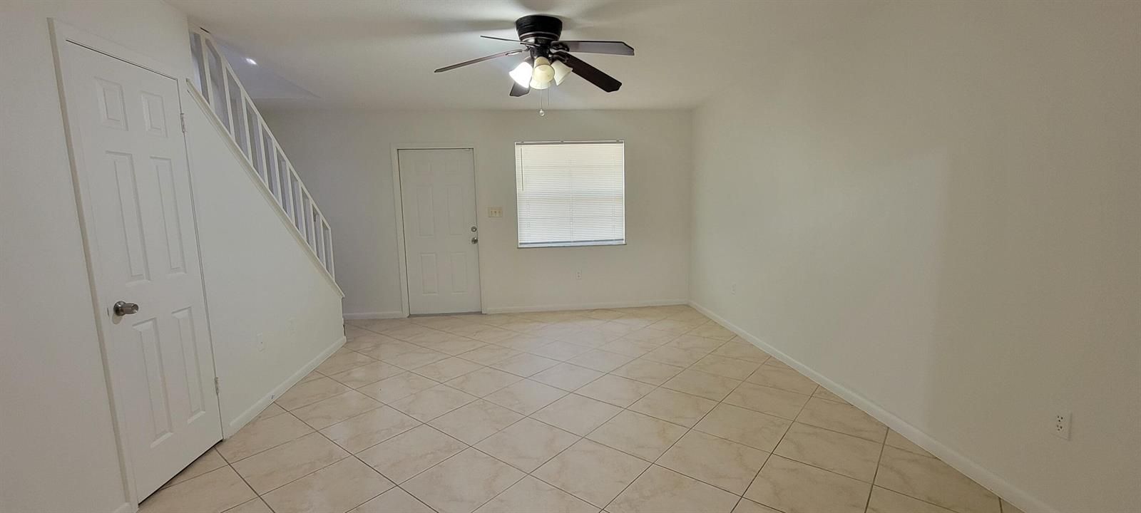 2018 S 10th St Apt B LR