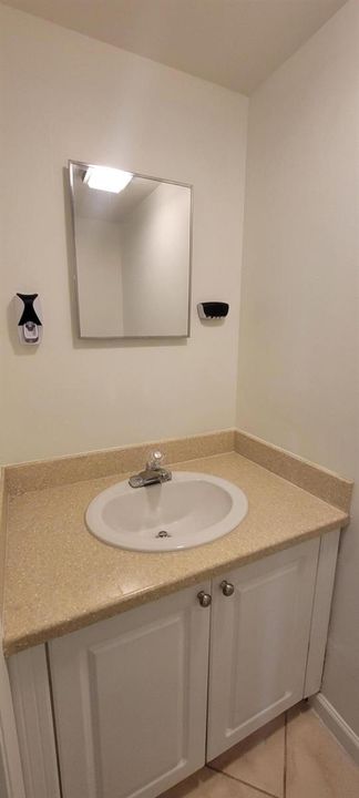 2018 S 10th St Apt B Half Bath