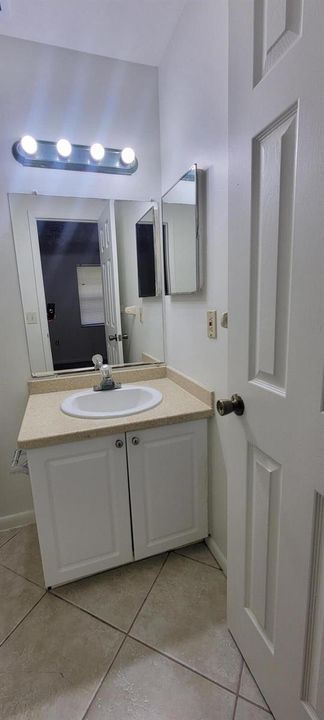 2018 S 10th St Apt B BR 1 Bath