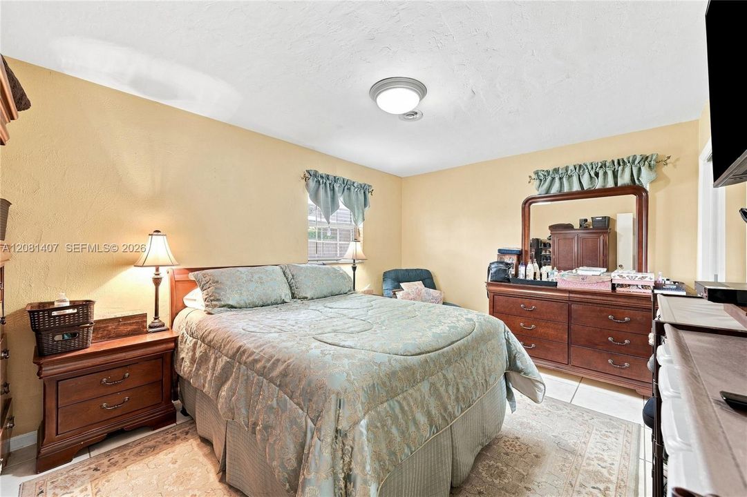 En Venta: $599,999 (4 camas, 2 baños, 1782 Pies cuadrados)