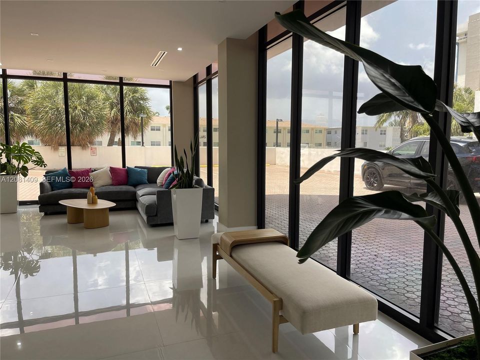 En Venta: $475,000 (1 camas, 1 baños, 1000 Pies cuadrados)