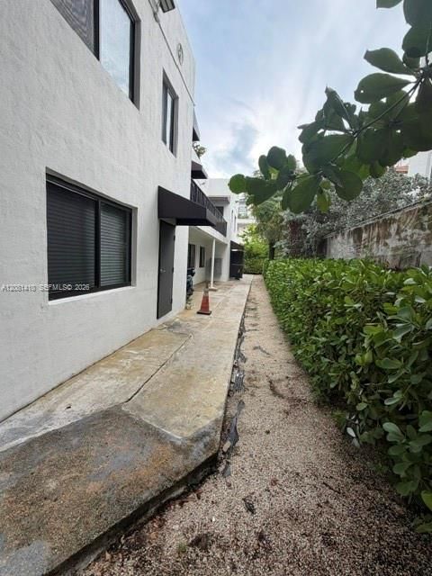 For Rent: $1,450 (1 beds, 1 baths, 3650 Square Feet)
