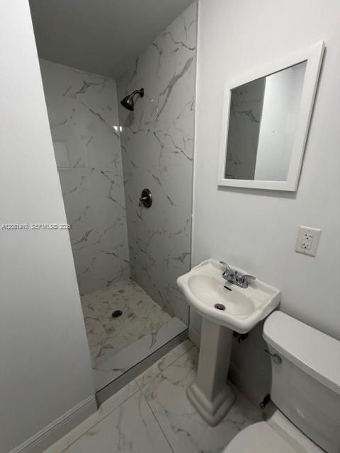 For Rent: $1,450 (1 beds, 1 baths, 3650 Square Feet)