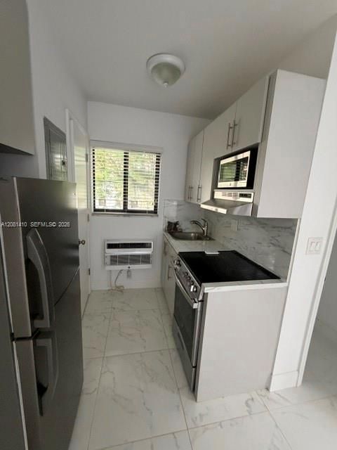 For Rent: $1,450 (1 beds, 1 baths, 3650 Square Feet)