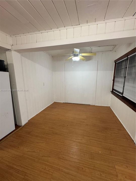 В аренду: $1,200 (0 спален, 1 ванн, 700 Квадратных фут)