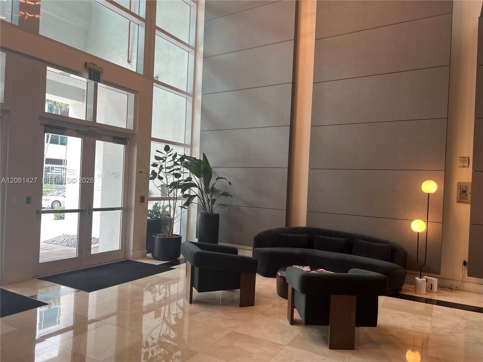 For Rent: $2,475 (1 beds, 1 baths, 679 Square Feet)