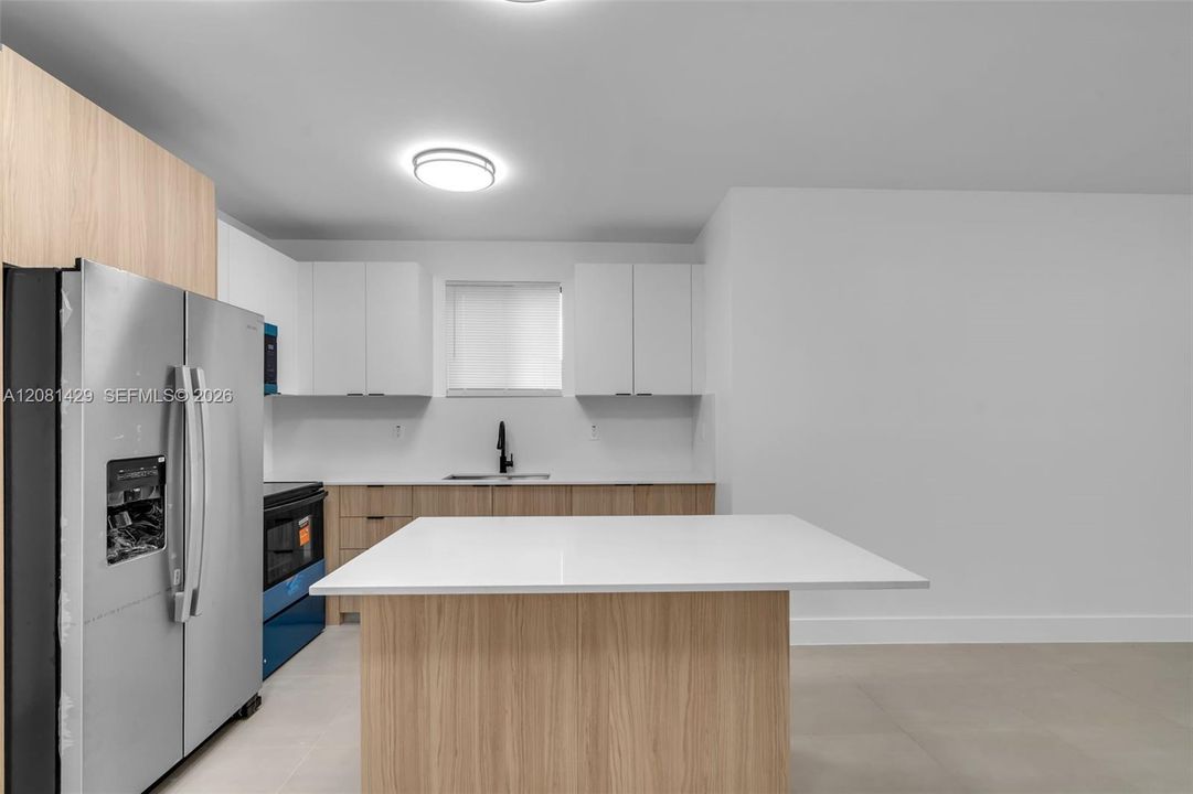 For Rent: $2,850 (3 beds, 2 baths, 1150 Square Feet)