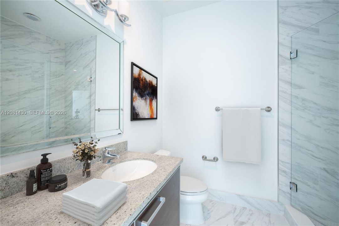 В аренду: $4,200 (2 спален, 2 ванн, 1300 Квадратных фут)